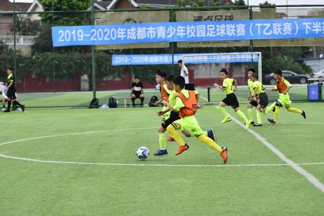 雷迪克：训练营目标明确 聚焦防守与进攻调整